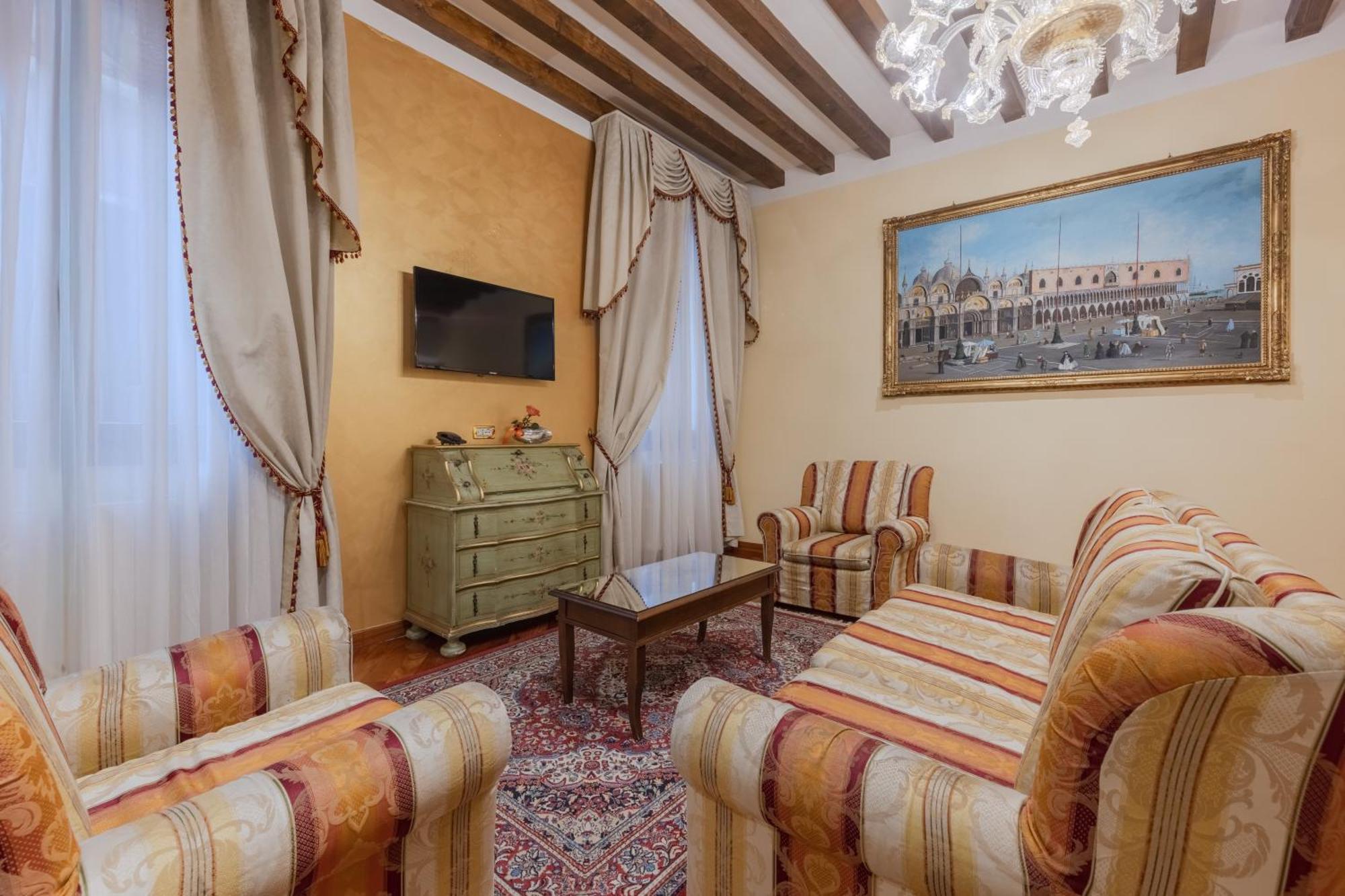 Ca Dell'Arte Suite Венеция Екстериор снимка